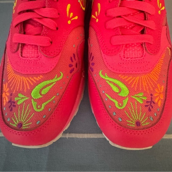 NEW Nike Air Max 1 Premium Dia De Muertos  Sneakers with Embroidered Design - Picture 7 of 10